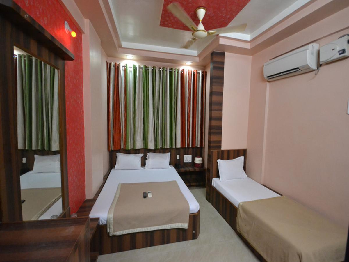 Hotel Sai Hari Prasad شيردي المظهر الخارجي الصورة