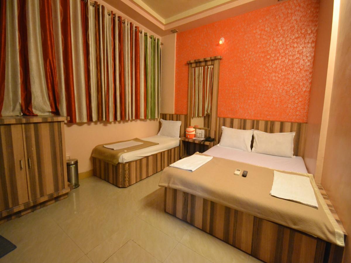 Hotel Sai Hari Prasad شيردي المظهر الخارجي الصورة
